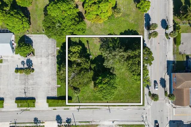 4 of 7 - N 9th St, Fort Pierce , FL