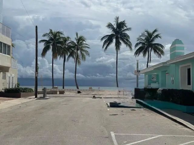 5 of 24 - 308 Monroe St, Hollywood, FL