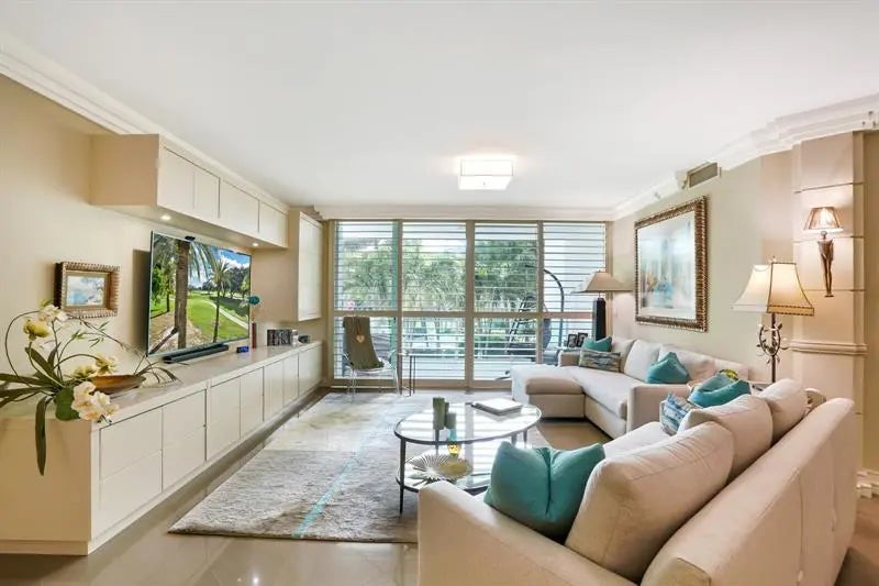 Photo of Listing #F10526911