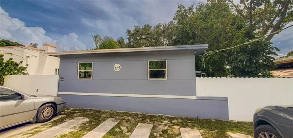 1390-1392 Nw 29th Ter, Miami