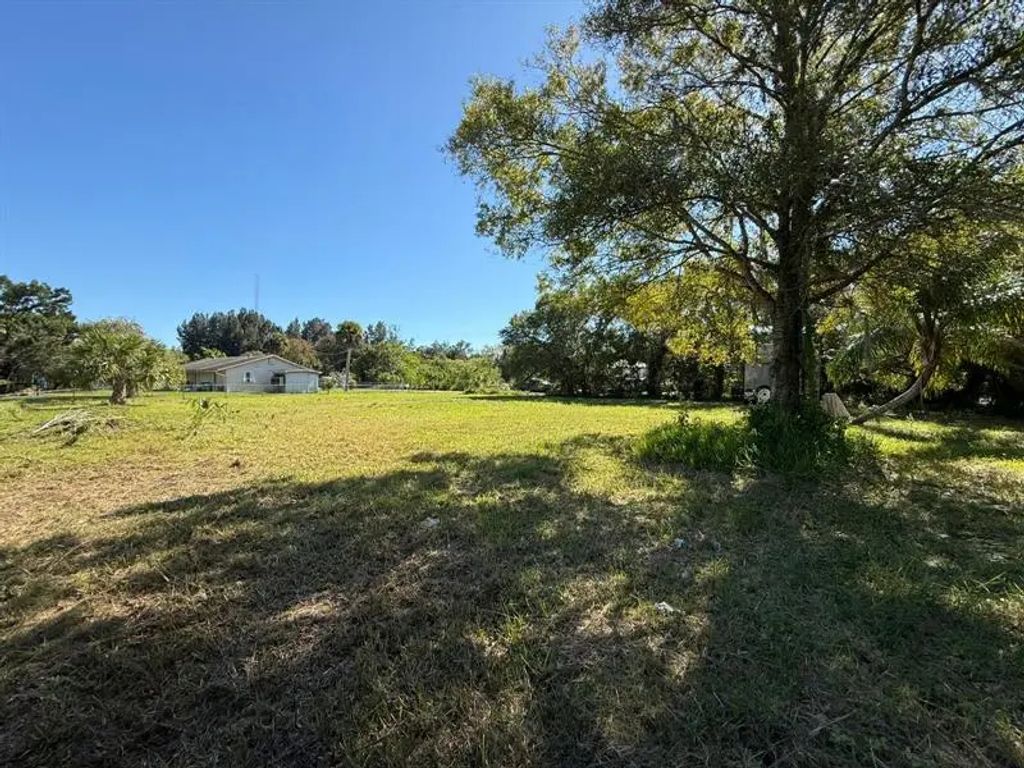 3704 Arnold Rd, Fort Pierce 