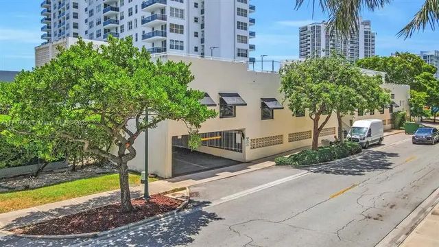 2 of 5 - 3015 N Ocean Blvd C1-c8, Fort Lauderdale, FL