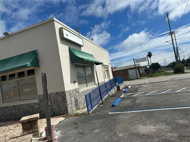3 of 9 - 722 S Us Highway 1, Fort Pierce , FL