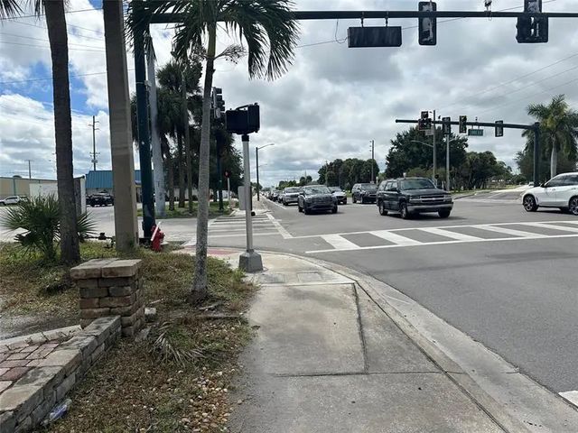 4 of 9 - 722 S Us Highway 1, Fort Pierce , FL