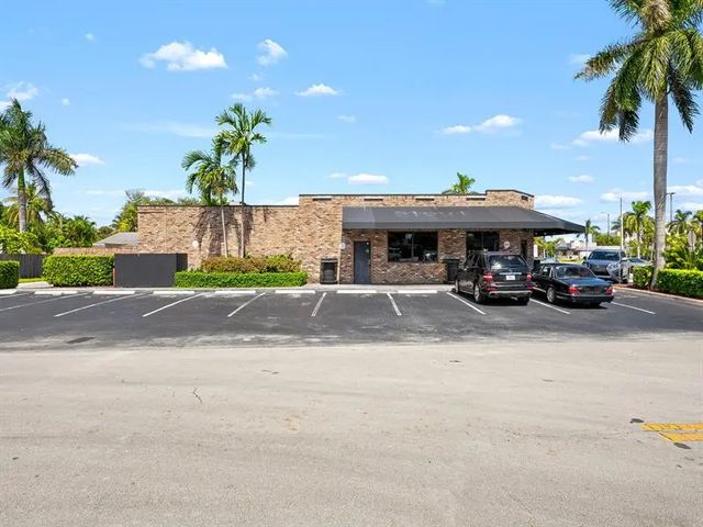 4 of 37 - 3419 & 3451 N Andrews Ave, Oakland Park, FL