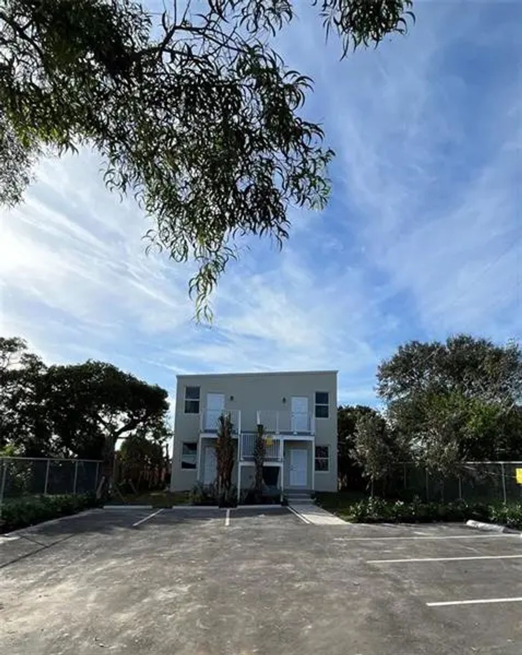 661 Nw 21st Ter, Fort Lauderdale