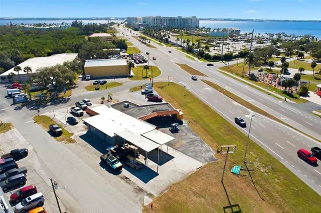 3 of 7 - 4732 Tamiami Trail, Port Charlotte, FL