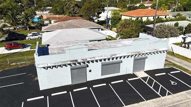 3 of 16 - 3000 N 22nd Ave, Hollywood, FL