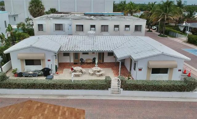 2 of 22 - 2212 N Surf Rd, Hollywood, FL