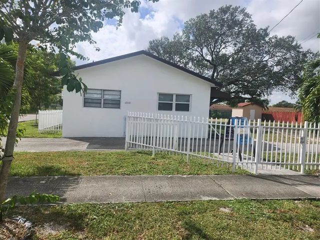 1000 Foster Road, Hallandale Beach