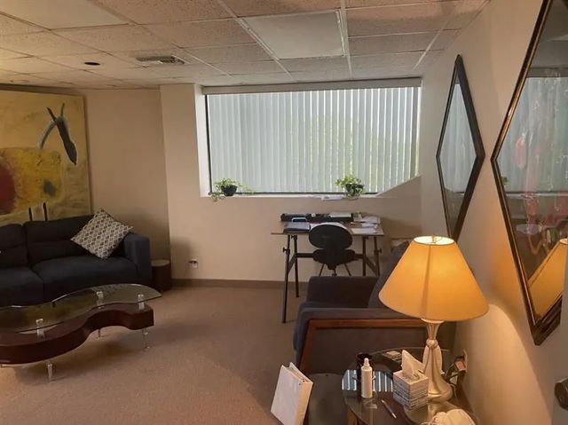 2 of 6 - 1620 W Oakland Park Blvd 403, Oakland Park, FL