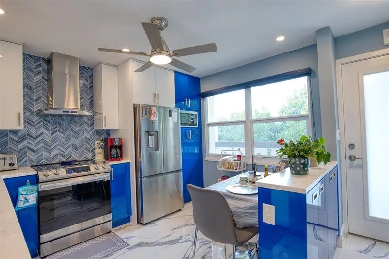 Photo of Listing #F10537184