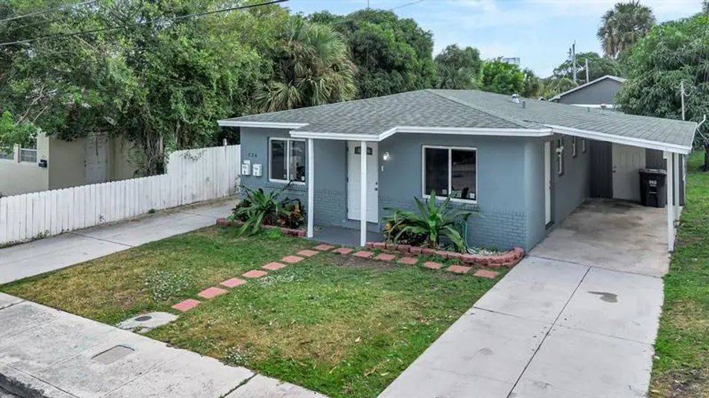 728 20th St, West Palm Beach