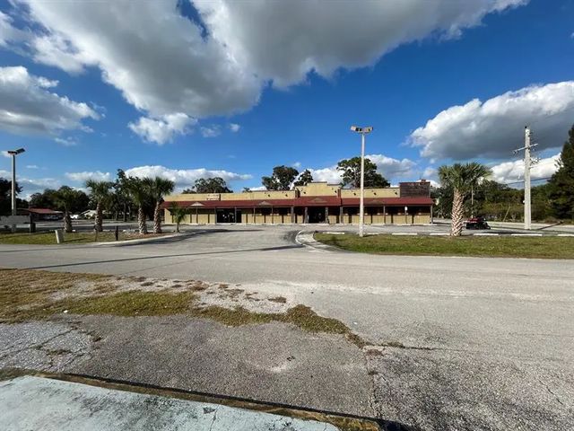 2 of 6 - 102 Sw 14th St, Okeechobee, FL