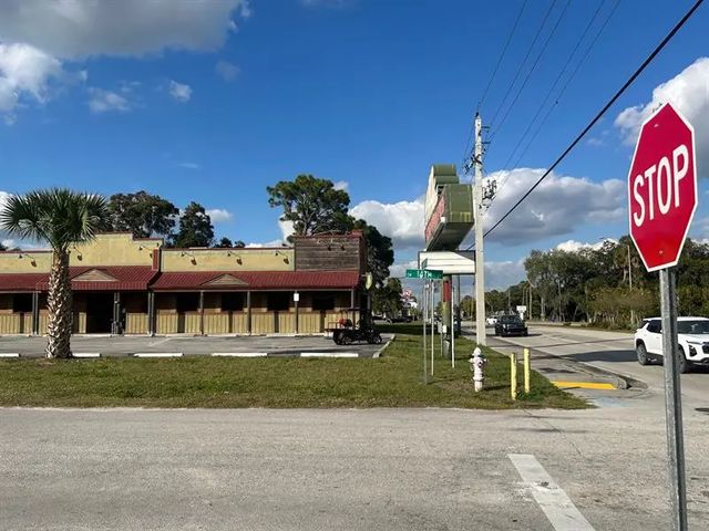4 of 6 - 102 Sw 14th St, Okeechobee, FL