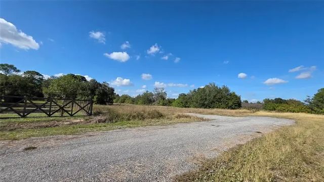 4 of 11 - 380 N Jinete St, Clewiston, FL