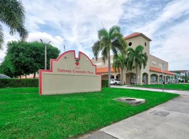 2 of 11 - 15420 Sw 136th St 31, Miami, FL
