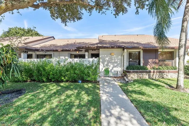 Photo of Listing #F10539775