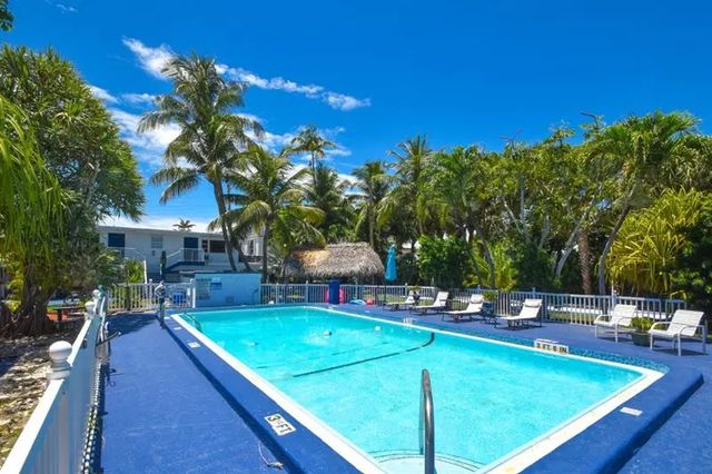 5 of 6 - 213 S Ocean Blvd, Pompano Beach, FL