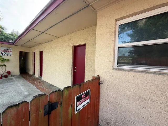 4 of 7 - 1536 Nw 6th St, Fort Lauderdale, FL