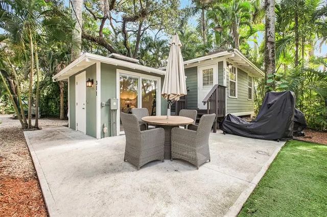 311 Sw 14th Way, Fort Lauderdale