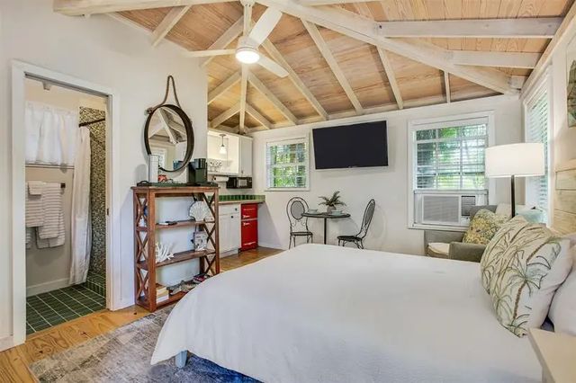 2 of 16 - 311 Sw 14th Way, Fort Lauderdale, FL