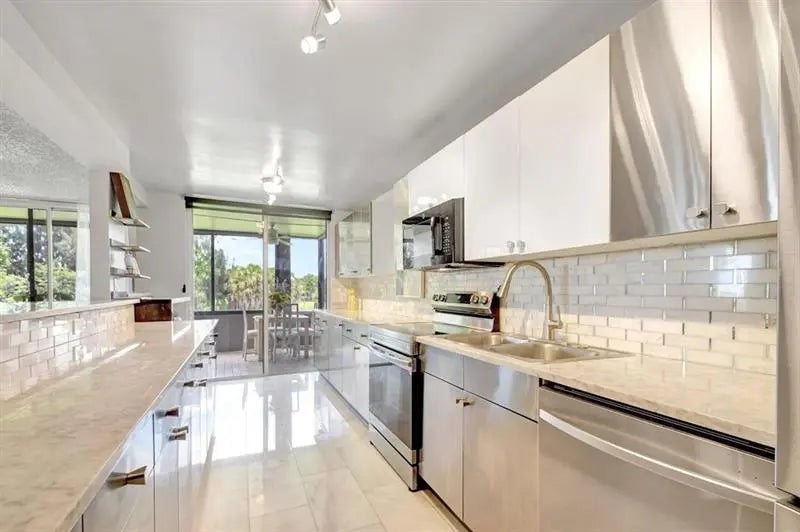 4770 Fountains Dr South 304, Lake Worth