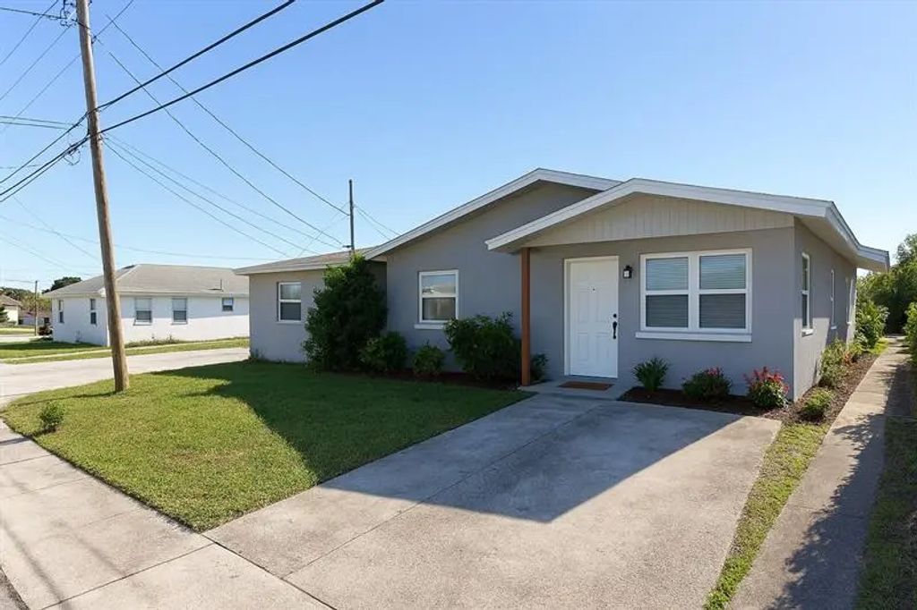 1133 W 28th St, West Palm Beach