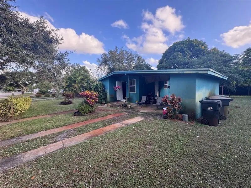 924 Nw 14 Court, Fort Lauderdale