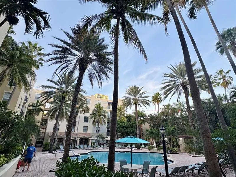 780 S Sapodilla Ave 306, West Palm Beach