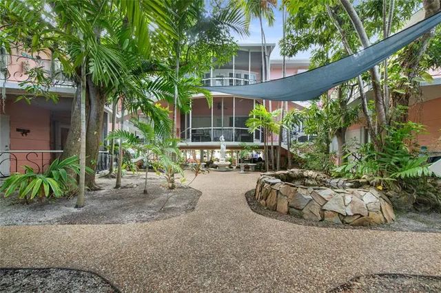 525 Antioch Ave, Fort Lauderdale