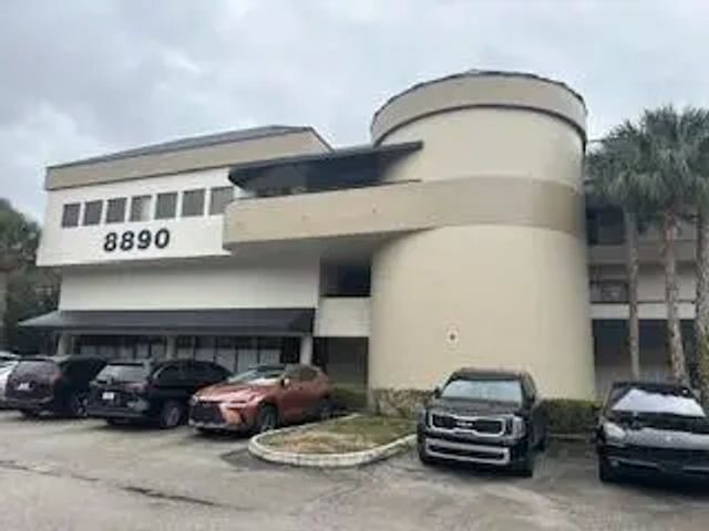 8890 W Oakland Park Blvd 303, Fort Lauderdale