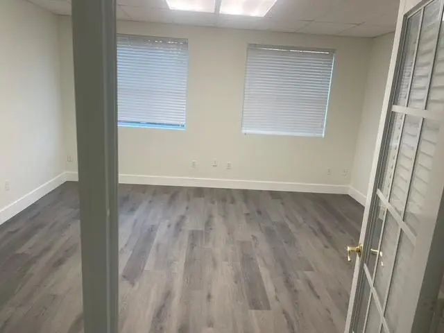 5 of 9 - 5220 University Dr 109c, Davie, FL