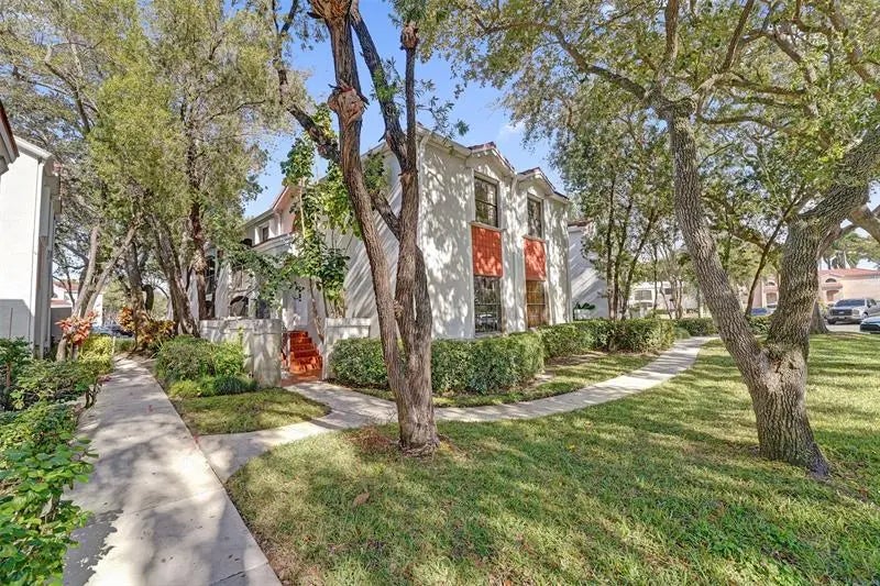 Photo of Listing #F10546279