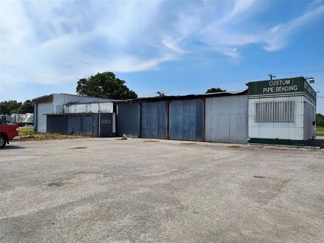 2 of 3 - 805 N Parrott Ave, Okeechobee, FL