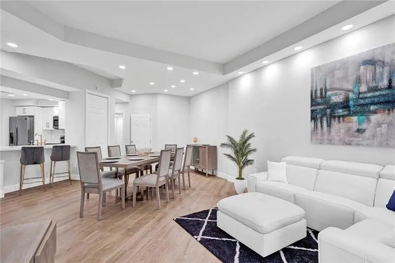 7484 La Paz Blvd 101, Boca Raton