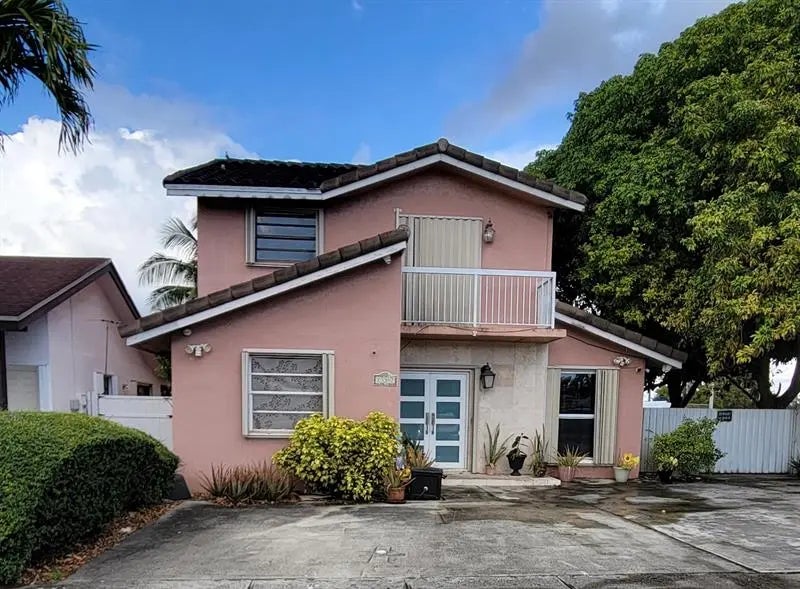 Photo of Listing #F10550379