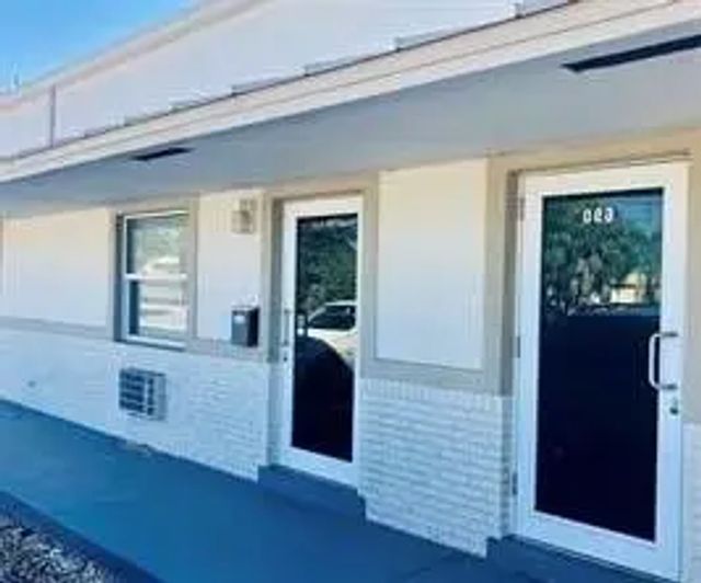 694 Sw 15th St, Pompano Beach