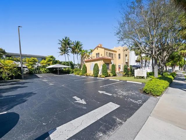 5 of 19 - 1313 S Andrews Ave, Fort Lauderdale, FL