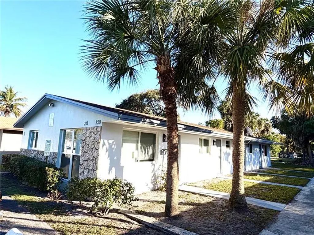 218 Sw 1st Ct, Pompano Beach