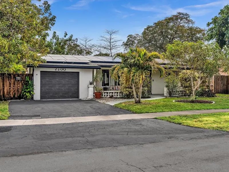 2200 Nw 73rd Ave, Sunrise