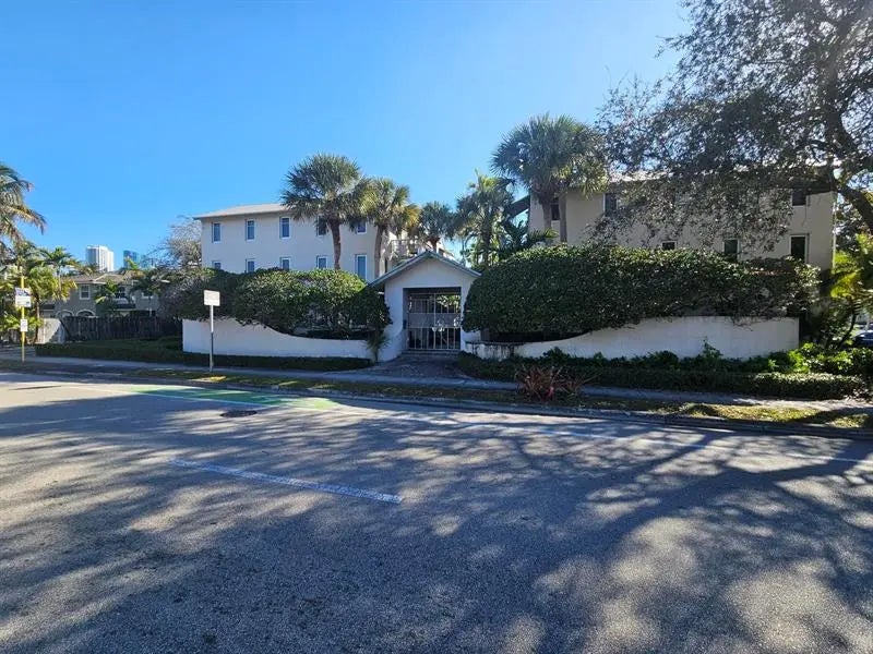 Photo of Listing #F10551824