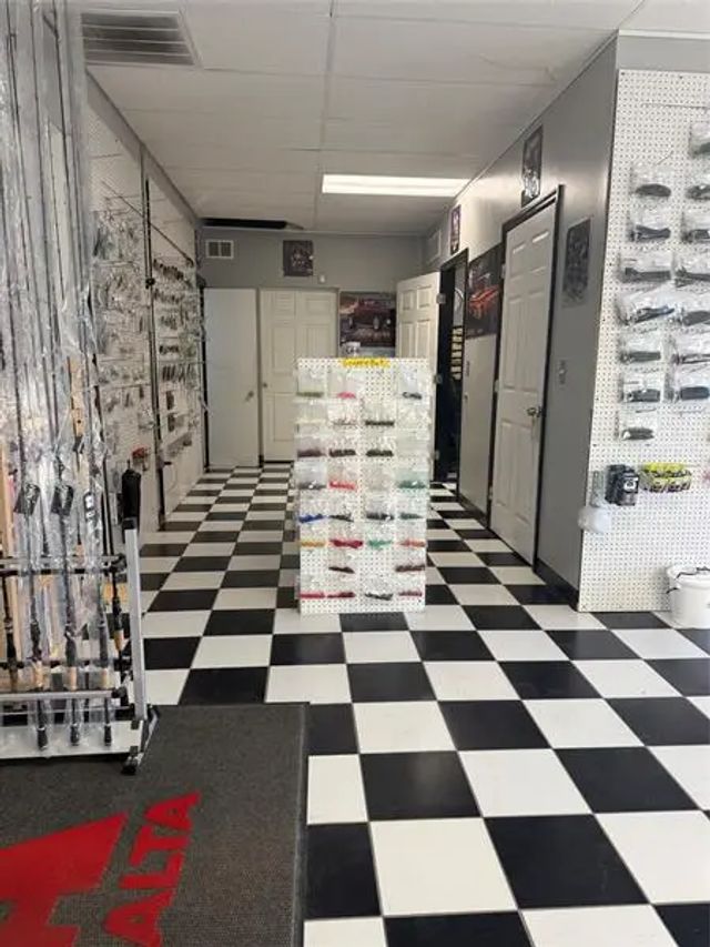 5 of 32 - 702 N Ridgewood Dr, Sebring, FL
