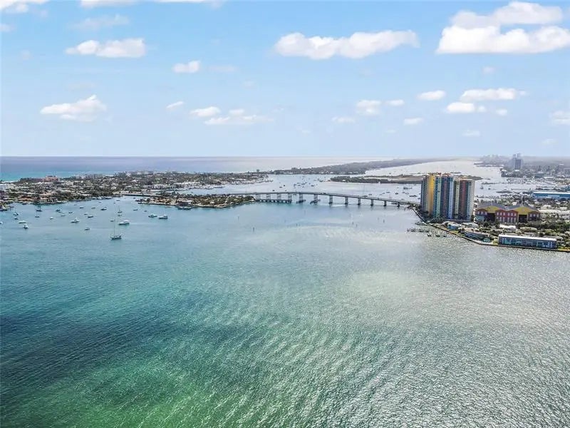 3420 E Avenue H  E, Riviera Beach