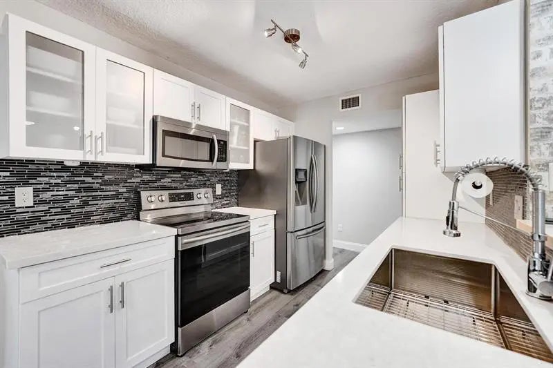 Photo of Listing #F10553991