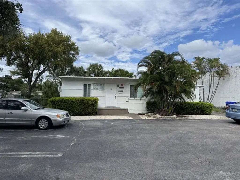 211 Sw 2nd Ct, Pompano Beach