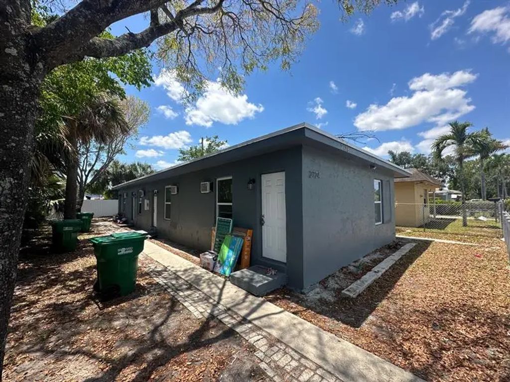 2724 Nw 6th Ct, Fort Lauderdale