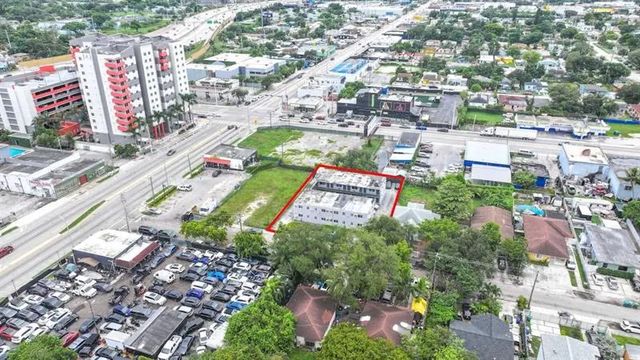 734 Nw 80th St, Miami