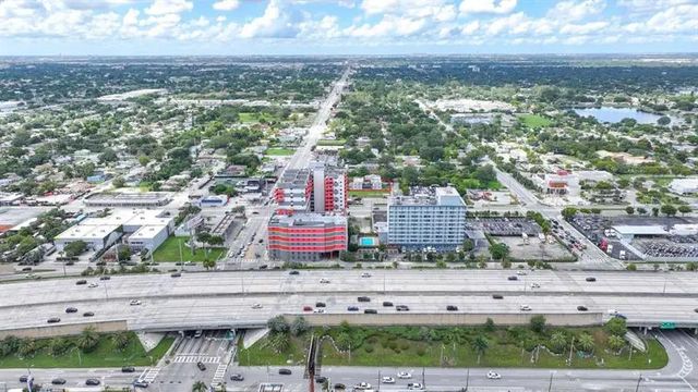 2 of 22 - 734 Nw 80th St, Miami, FL