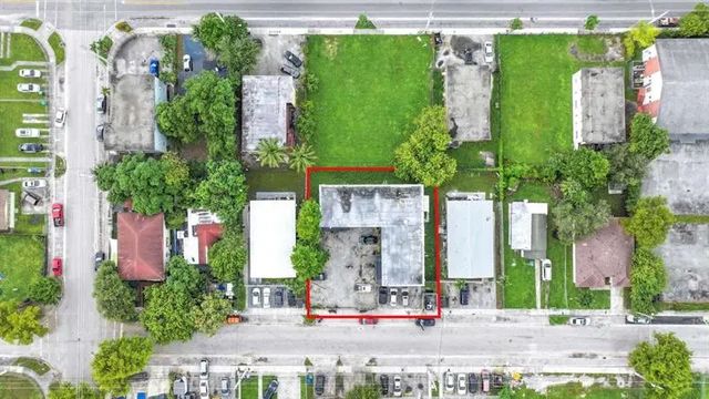 5 of 14 - 1261 Nw 59th St, Miami, FL